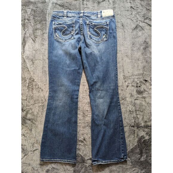 Silver Aiko Bootcut Women's Jeans Size W31/L31 Medium Wash - Picture 11 of 14